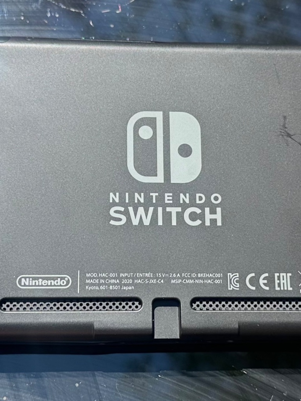 Nintendo Switch - Picture 4 of 8